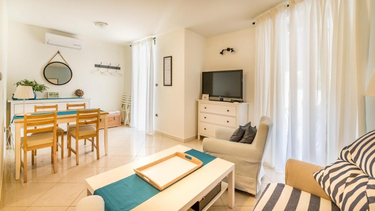 Apartment Rosmarino Baska  Bagian luar foto