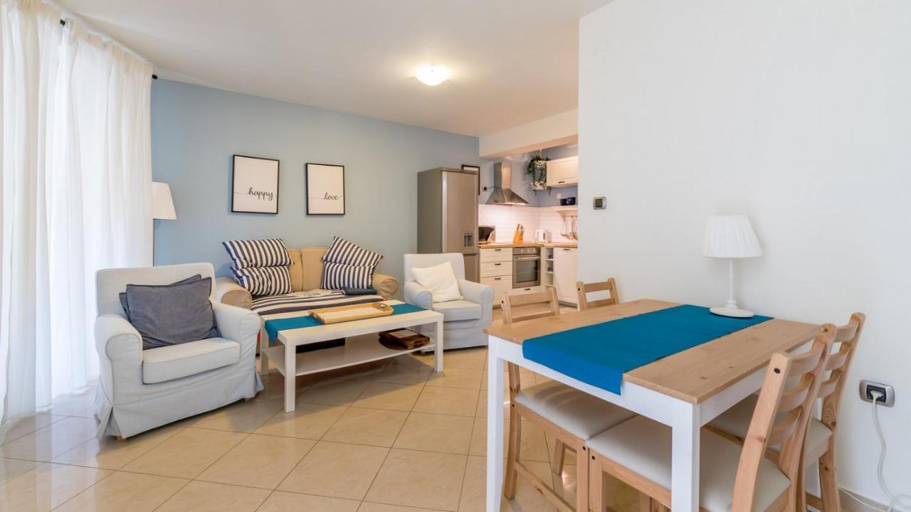 Apartment Rosmarino Baska  Bagian luar foto