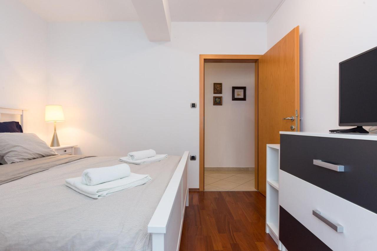 Apartment Rosmarino Baska  Bagian luar foto